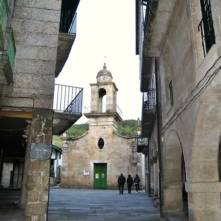 A Casa Da Igrexa Hébergement de vacances Ribadavia