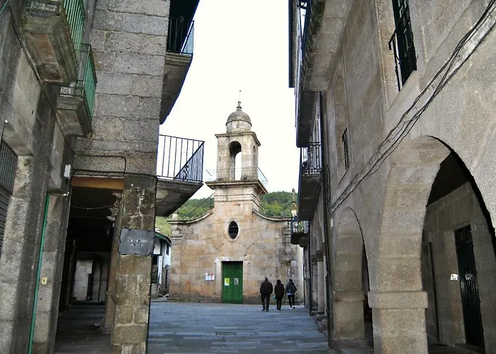 A Casa Da Igrexa Tatil Evi Ribadavia